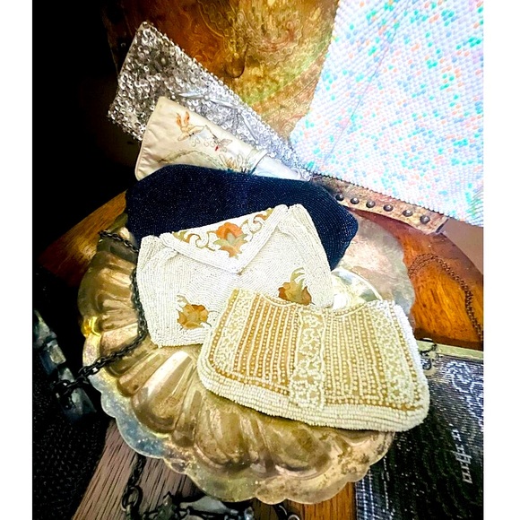 30’s Mini Seed-Beaded Wedding Clutch - Picture 2 of 7